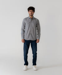 Camisa de hombre con dos bolsillos